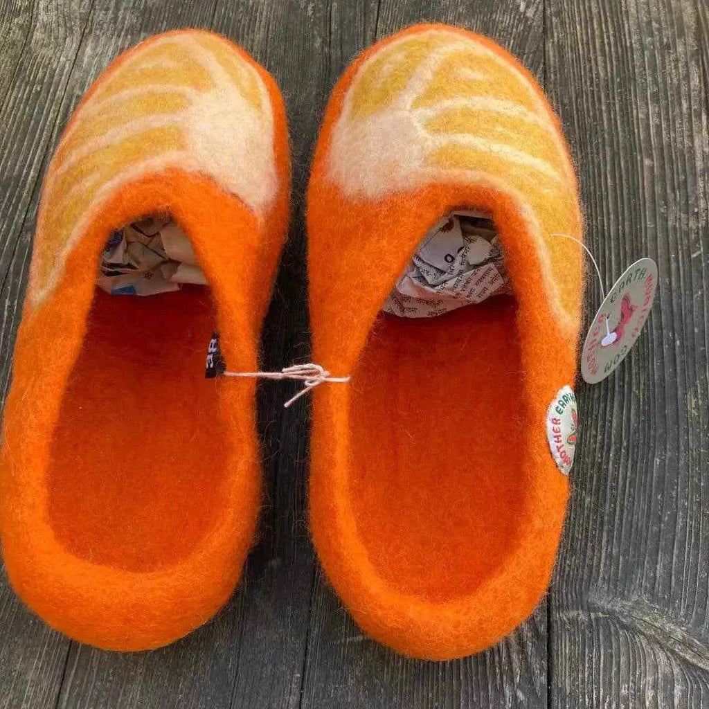 Orangen Filzpantoffeln Slippers Damen mit hochgezogener Ledersohle und sommerlichem Aperol Design